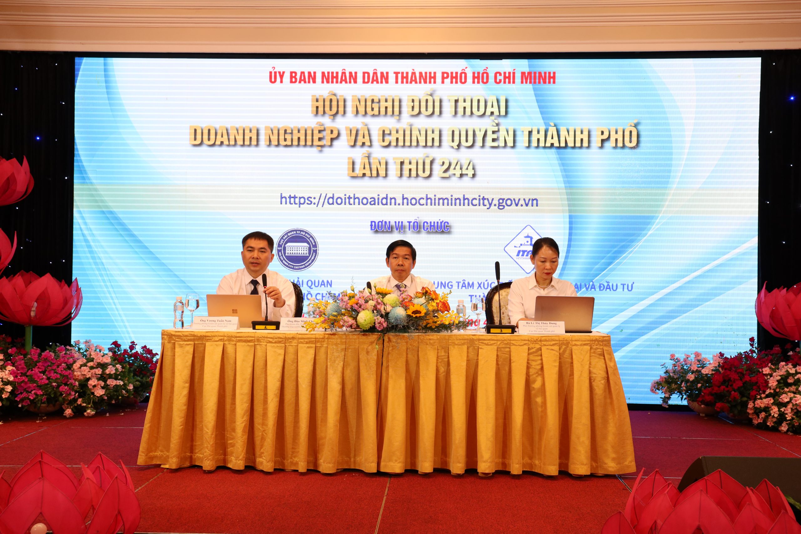 Lãnh đạo Cục Hải quan TPHCM và ITPC chủ trì đối thoại với doanh nghiệp